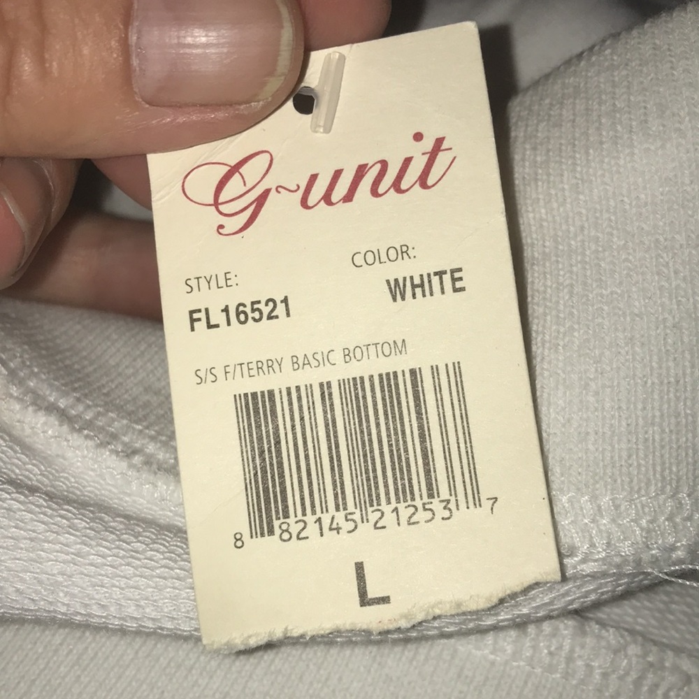 G-Unit white shorts large NWT